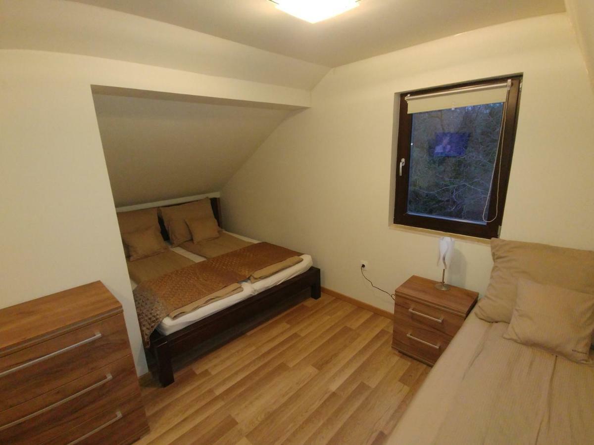 Vizparti Apartmanhaz Леаньфалу Экстерьер фото